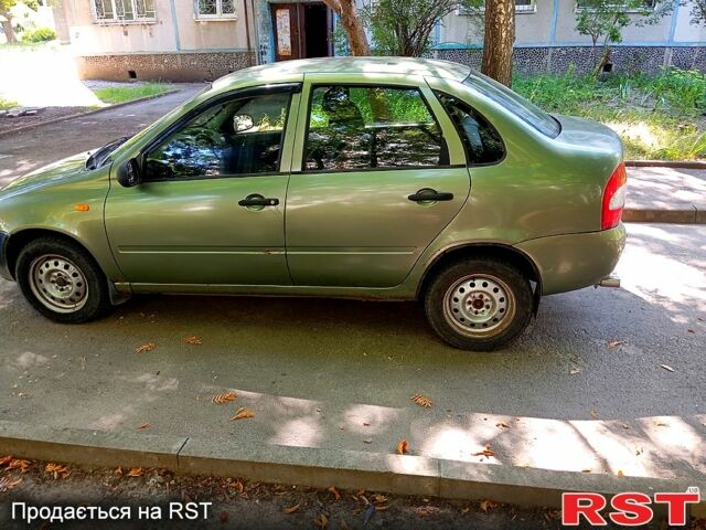 Зеленый ВАЗ Kalina, объемом двигателя 1.4 л и пробегом 201 тыс. км за 1500 $, фото 1 на Automoto.ua