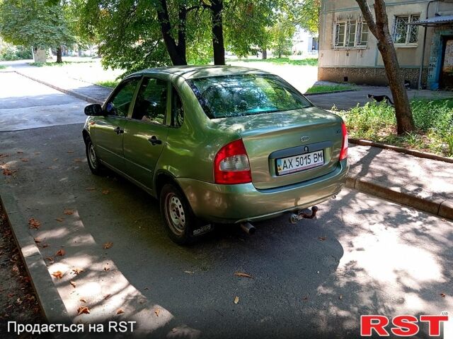 Зеленый ВАЗ Kalina, объемом двигателя 1.4 л и пробегом 201 тыс. км за 1500 $, фото 4 на Automoto.ua