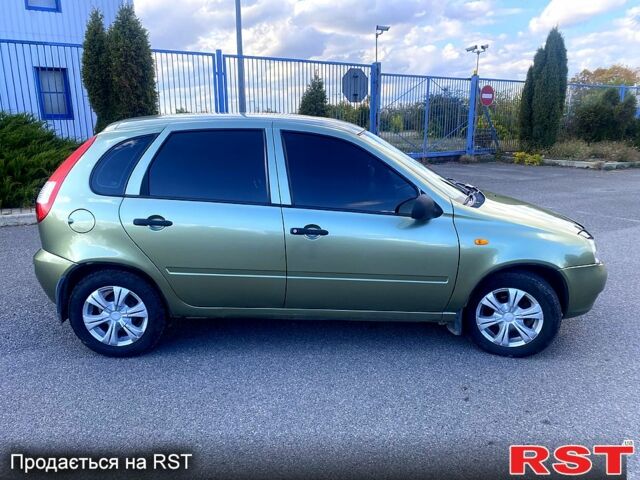 Зеленый ВАЗ Kalina, объемом двигателя 1.6 л и пробегом 78 тыс. км за 2700 $, фото 3 на Automoto.ua