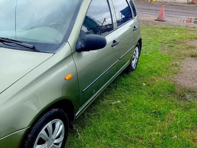 Зеленый ВАЗ Kalina, объемом двигателя 1.4 л и пробегом 315 тыс. км за 2250 $, фото 3 на Automoto.ua