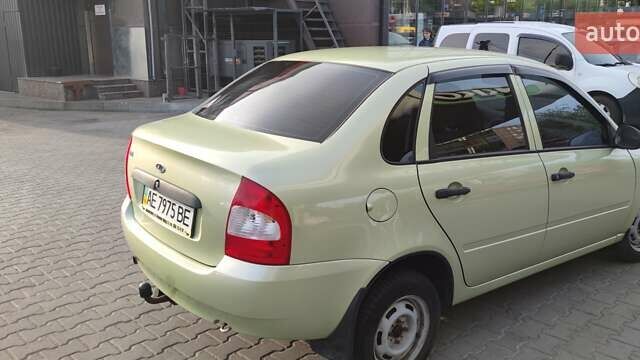 Зеленый ВАЗ Калина, объемом двигателя 1.6 л и пробегом 120 тыс. км за 2450 $, фото 5 на Automoto.ua