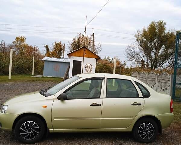 Зеленый ВАЗ Калина, объемом двигателя 1.6 л и пробегом 71 тыс. км за 2800 $, фото 9 на Automoto.ua