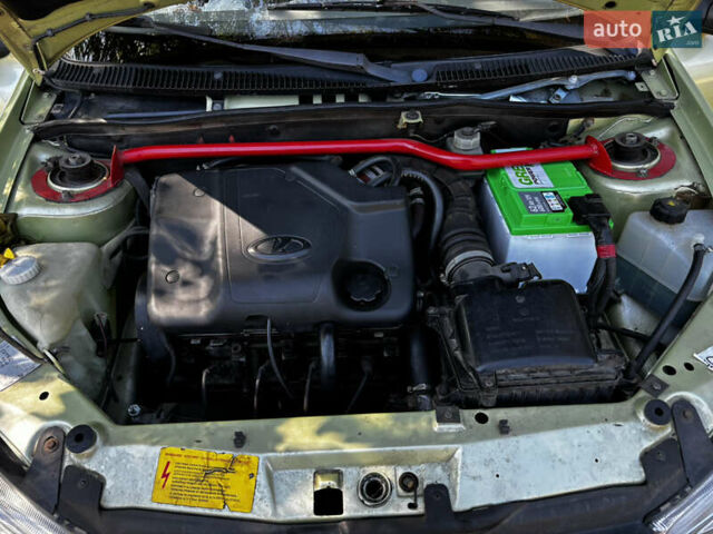 Зелений ВАЗ Калина, об'ємом двигуна 1.6 л та пробігом 190 тис. км за 2000 $, фото 7 на Automoto.ua