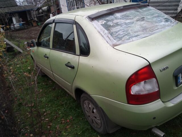 Зеленый ВАЗ Калина, объемом двигателя 1.6 л и пробегом 170 тыс. км за 1600 $, фото 6 на Automoto.ua