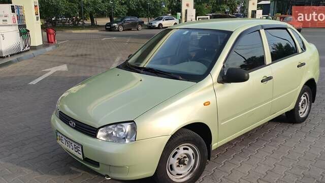 Зеленый ВАЗ Калина, объемом двигателя 1.6 л и пробегом 120 тыс. км за 2450 $, фото 7 на Automoto.ua