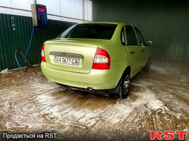 Зелений ВАЗ Kalina, об'ємом двигуна 1.6 л та пробігом 88 тис. км за 2200 $, фото 5 на Automoto.ua