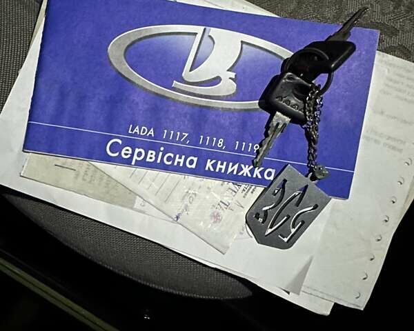 Зеленый ВАЗ Калина, объемом двигателя 1.6 л и пробегом 175 тыс. км за 1550 $, фото 22 на Automoto.ua