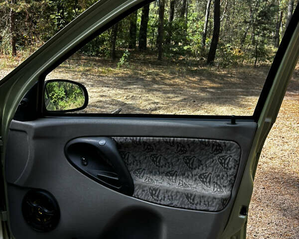 Зелений ВАЗ Калина, об'ємом двигуна 1.6 л та пробігом 190 тис. км за 2000 $, фото 10 на Automoto.ua