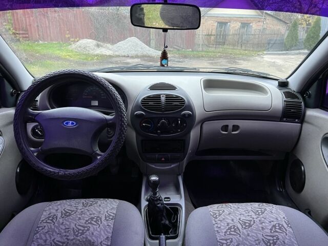 Зеленый ВАЗ Калина, объемом двигателя 1.6 л и пробегом 182 тыс. км за 1650 $, фото 6 на Automoto.ua