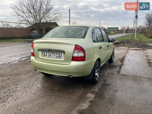 Зелений ВАЗ Калина, об'ємом двигуна 1.6 л та пробігом 88 тис. км за 2200 $, фото 6 на Automoto.ua