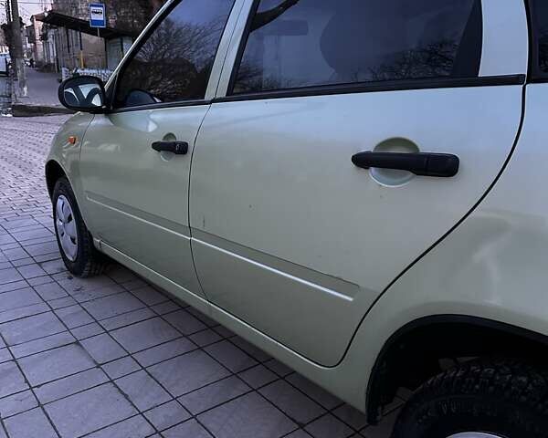 Зеленый ВАЗ Калина, объемом двигателя 1.6 л и пробегом 175 тыс. км за 1550 $, фото 10 на Automoto.ua