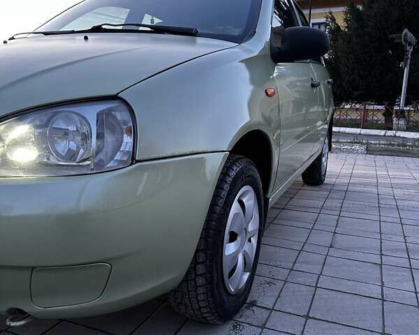 Зеленый ВАЗ Калина, объемом двигателя 1.6 л и пробегом 175 тыс. км за 1550 $, фото 7 на Automoto.ua