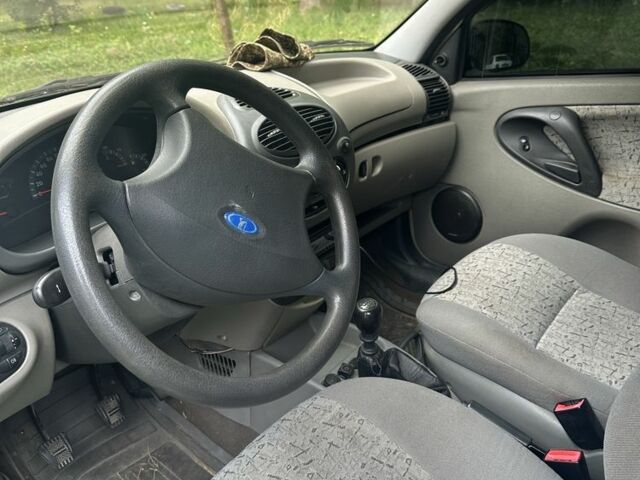 Зелений ВАЗ Калина, об'ємом двигуна 1.6 л та пробігом 221 тис. км за 1650 $, фото 1 на Automoto.ua