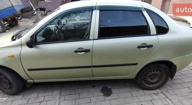 Зеленый ВАЗ Калина, объемом двигателя 1.6 л и пробегом 257 тыс. км за 2000 $, фото 7 на Automoto.ua