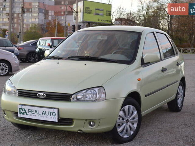 Зеленый ВАЗ Калина, объемом двигателя 1.6 л и пробегом 271 тыс. км за 2800 $, фото 2 на Automoto.ua