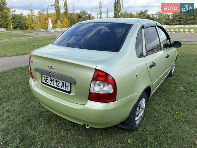 ВАЗ Калина 2006 в Ладыжин на Automoto.ua Зеленый ВАЗ Калина, объемом двигателя 1.6 л и пробегом 129 тыс. км за 2400 $, фото 5 на Automoto.ua