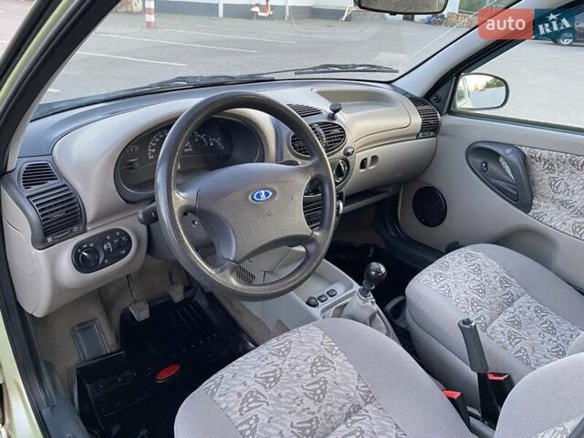 Зеленый ВАЗ Калина, объемом двигателя 1.6 л и пробегом 70 тыс. км за 2441 $, фото 25 на Automoto.ua