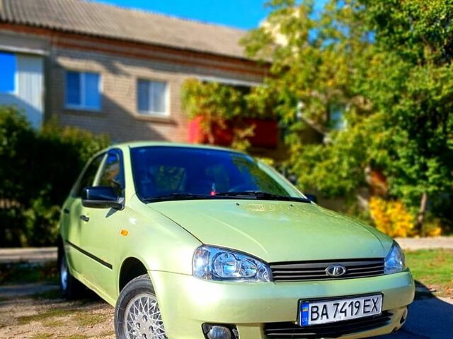 Зеленый ВАЗ Kalina, объемом двигателя 1.6 л и пробегом 160 тыс. км за 1550 $, фото 1 на Automoto.ua