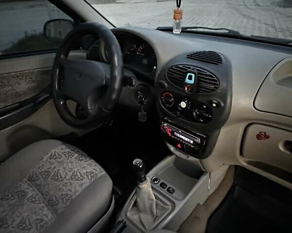 Зеленый ВАЗ Калина, объемом двигателя 1.6 л и пробегом 175 тыс. км за 1550 $, фото 17 на Automoto.ua