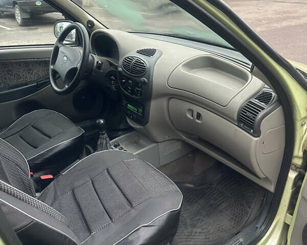 Зеленый ВАЗ Калина, объемом двигателя 1.6 л и пробегом 115 тыс. км за 1500 $, фото 9 на Automoto.ua