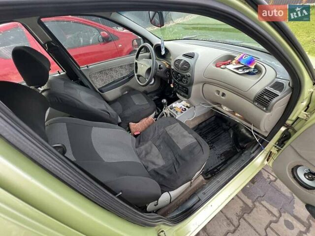 Зелений ВАЗ Калина, об'ємом двигуна 0 л та пробігом 250 тис. км за 1400 $, фото 9 на Automoto.ua