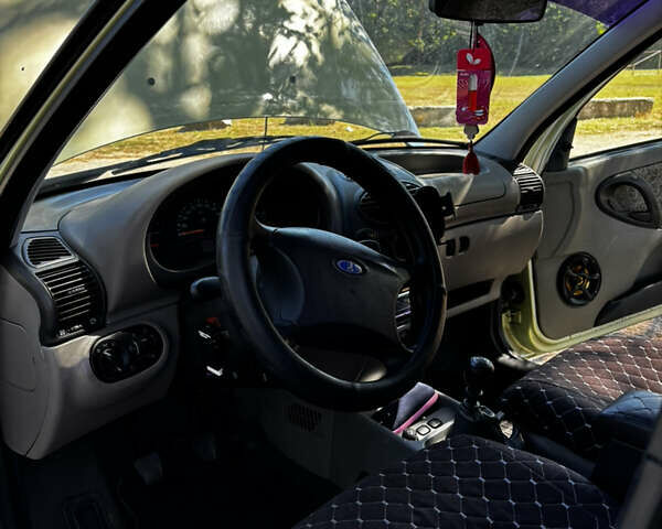 Зелений ВАЗ Калина, об'ємом двигуна 1.6 л та пробігом 190 тис. км за 2000 $, фото 8 на Automoto.ua