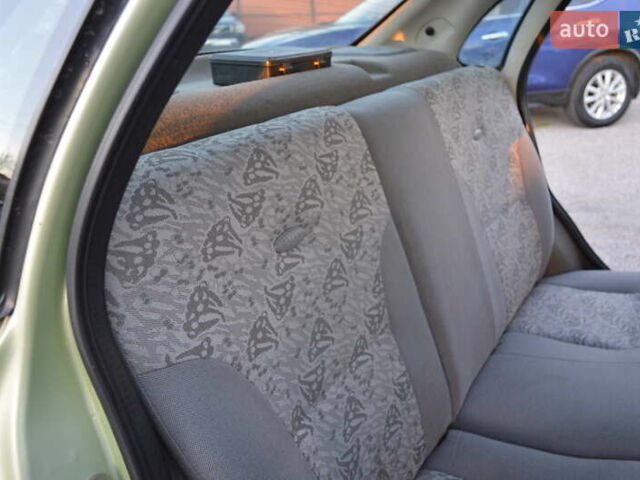 Зеленый ВАЗ Калина, объемом двигателя 1.6 л и пробегом 271 тыс. км за 2800 $, фото 11 на Automoto.ua