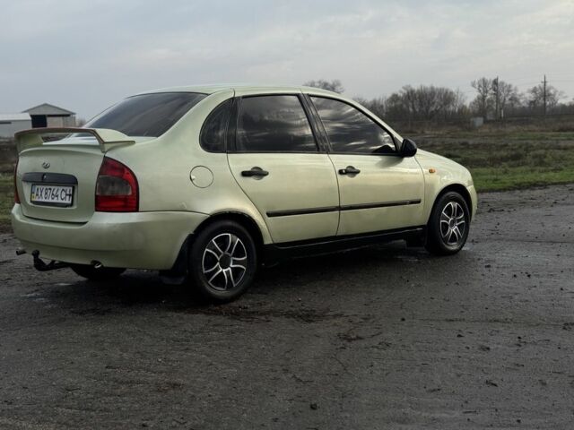 Зеленый ВАЗ Калина, объемом двигателя 1.6 л и пробегом 200 тыс. км за 1550 $, фото 3 на Automoto.ua