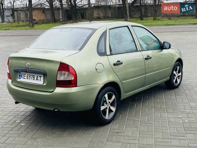 Зеленый ВАЗ Калина, объемом двигателя 1.6 л и пробегом 171 тыс. км за 1750 $, фото 4 на Automoto.ua