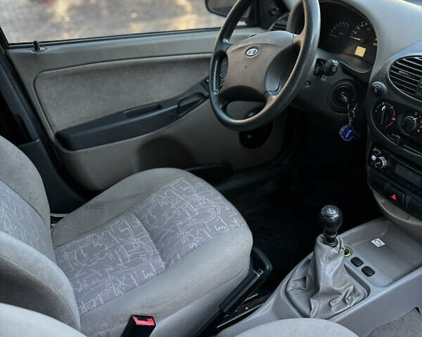 Зеленый ВАЗ Калина, объемом двигателя 1.6 л и пробегом 51 тыс. км за 3850 $, фото 13 на Automoto.ua