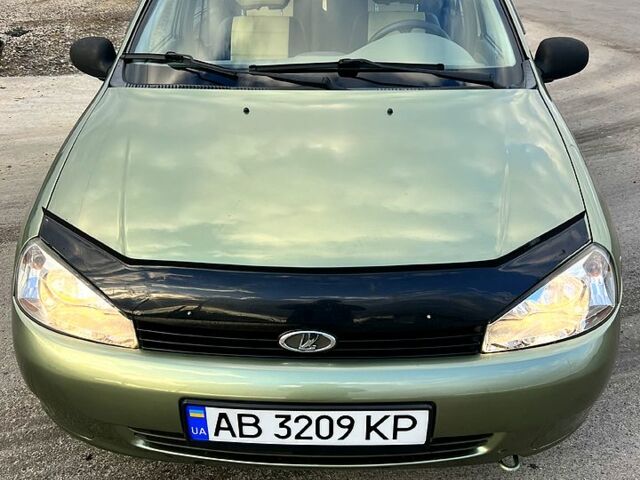 Зеленый ВАЗ Kalina, объемом двигателя 1.4 л и пробегом 51 тыс. км за 3100 $, фото 2 на Automoto.ua