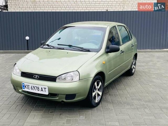 Зеленый ВАЗ Калина, объемом двигателя 1.6 л и пробегом 171 тыс. км за 1750 $, фото 10 на Automoto.ua