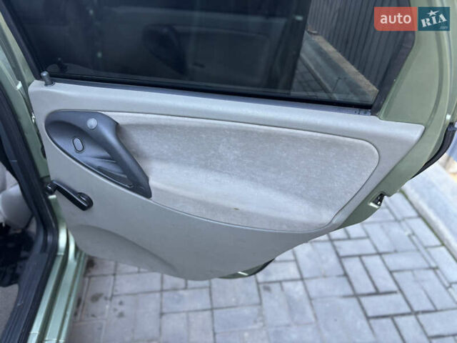 Зеленый ВАЗ Калина, объемом двигателя 1.6 л и пробегом 51 тыс. км за 3850 $, фото 19 на Automoto.ua