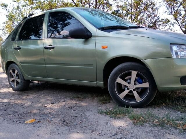 Зеленый ВАЗ Калина, объемом двигателя 1.6 л и пробегом 170 тыс. км за 1700 $, фото 6 на Automoto.ua