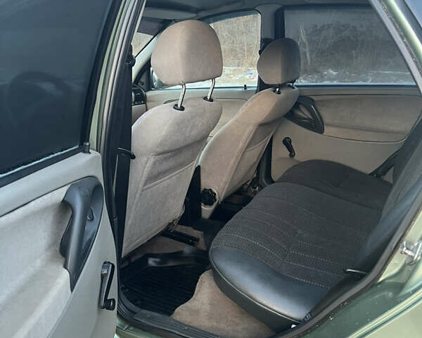 Зеленый ВАЗ Калина, объемом двигателя 1.4 л и пробегом 173 тыс. км за 2500 $, фото 11 на Automoto.ua