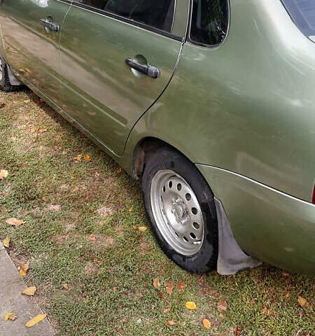 ВАЗ Калина 2008 у Корсунь-Шевченковском на Automoto.ua Зелений ВАЗ Калина, об'ємом двигуна 1.39 л та пробігом 360 тис. км за 1400 $, фото 4 на Automoto.ua