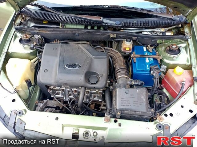 Зеленый ВАЗ Kalina, объемом двигателя 1.6 л и пробегом 294 тыс. км за 2200 $, фото 13 на Automoto.ua