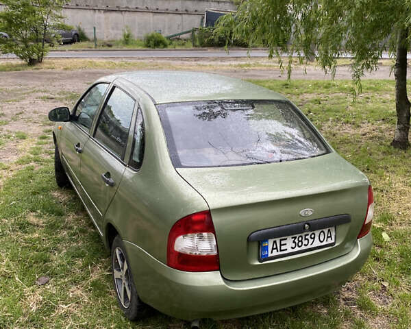 Зеленый ВАЗ Калина, объемом двигателя 1.6 л и пробегом 168 тыс. км за 1650 $, фото 7 на Automoto.ua