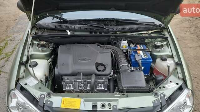 Зеленый ВАЗ Калина, объемом двигателя 1.6 л и пробегом 55 тыс. км за 3700 $, фото 8 на Automoto.ua