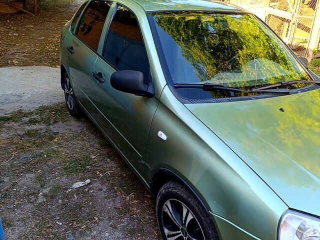 Зеленый ВАЗ Kalina, объемом двигателя 1.4 л и пробегом 117 тыс. км за 2500 $, фото 1 на Automoto.ua