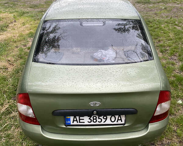 Зеленый ВАЗ Калина, объемом двигателя 1.6 л и пробегом 168 тыс. км за 1650 $, фото 5 на Automoto.ua
