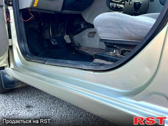 Зеленый ВАЗ Kalina, объемом двигателя 1.6 л и пробегом 230 тыс. км за 1499 $, фото 3 на Automoto.ua