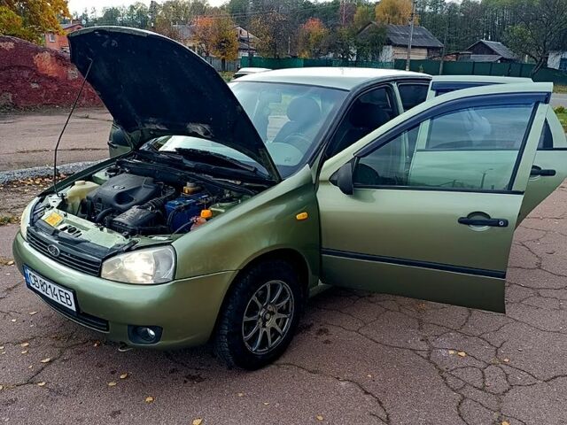 Зеленый ВАЗ Kalina, объемом двигателя 1.6 л и пробегом 294 тыс. км за 2200 $, фото 7 на Automoto.ua