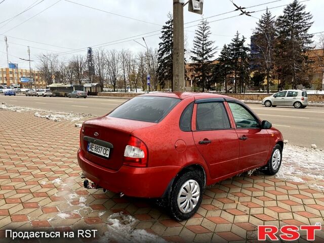 Красный ВАЗ Lada Kalina, объемом двигателя 1.6 л и пробегом 250 тыс. км за 2350 $, фото 5 на Automoto.ua