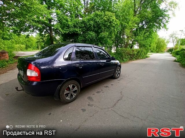 Синий ВАЗ Lada Kalina, объемом двигателя 1.6 л и пробегом 150 тыс. км за 2800 $, фото 3 на Automoto.ua