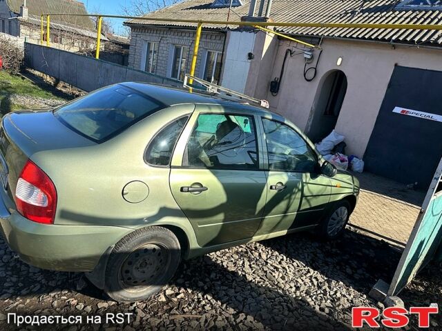 Зелений ВАЗ Lada Kalina, об'ємом двигуна 1.4 л та пробігом 1 тис. км за 3000 $, фото 2 на Automoto.ua