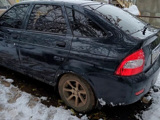 Черный ВАЗ Lada Priora, объемом двигателя 1.6 л и пробегом 193 тыс. км за 2600 $, фото 3 на Automoto.ua