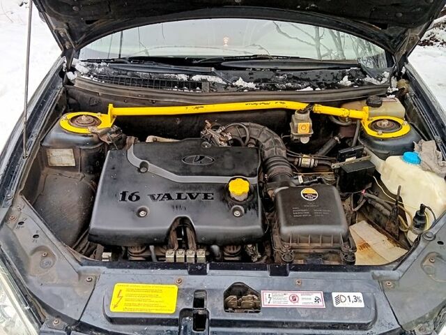 Черный ВАЗ Lada Priora, объемом двигателя 1.6 л и пробегом 193 тыс. км за 2600 $, фото 1 на Automoto.ua