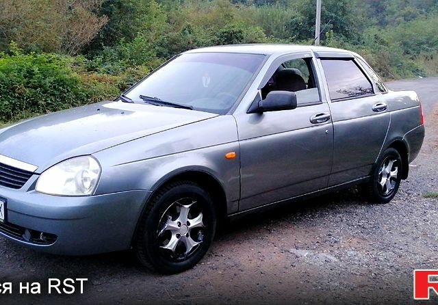 Сірий ВАЗ Lada Priora, об'ємом двигуна 1.6 л та пробігом 170 тис. км за 2600 $, фото 3 на Automoto.ua