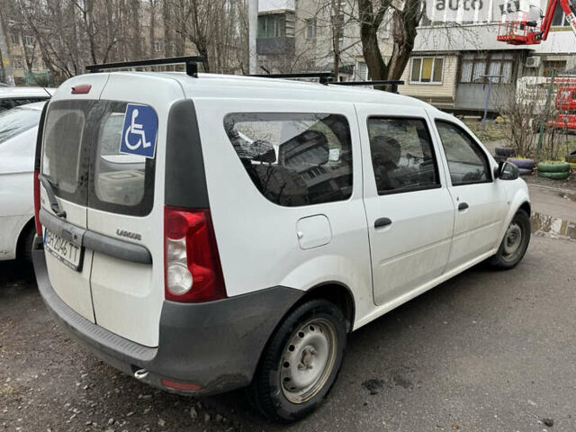 Білий ВАЗ Largus, об'ємом двигуна 1.6 л та пробігом 160 тис. км за 5000 $, фото 4 на Automoto.ua